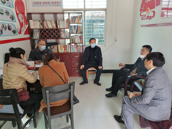 审判护航 张佑和、杨舒.jpg 审判护航 张佑和、杨舒.jpg