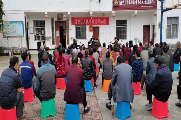 巡回法庭现场_副本.jpg