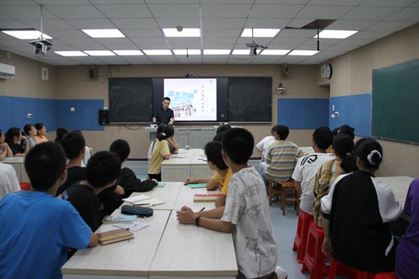 法治课堂1_副本.jpg 法治课堂1_副本.jpg