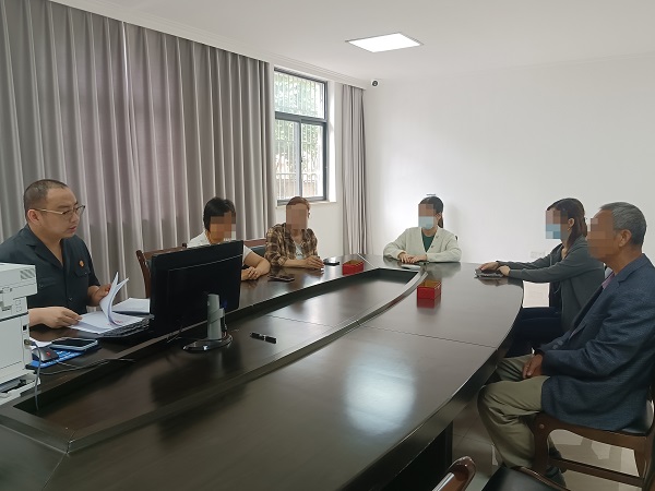 11d41b.jpg 11d41b.jpg